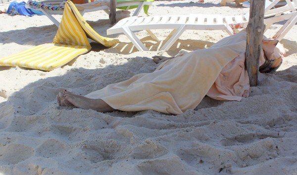 Κύμα τρομοκρατίας: Τρία χτυπήματα και 65 νεκροί σε Γαλλία, Τυνησία, Κουβέιτ | iefimerida.gr 13