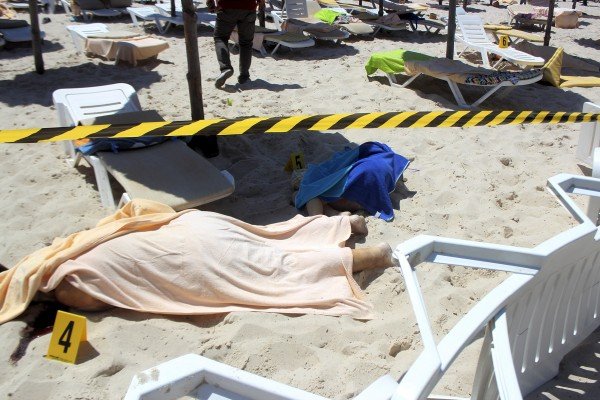 Κύμα τρομοκρατίας: Τρία χτυπήματα και 65 νεκροί σε Γαλλία, Τυνησία, Κουβέιτ | iefimerida.gr 14