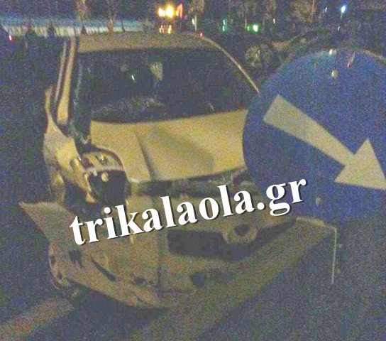 Νέες φωτογραφίες από τη φονική καραμπόλα στο Σχηματάρι -Αμορφες μάζες σιδερικών και πανικός [εικόνες] | iefimerida.gr 4