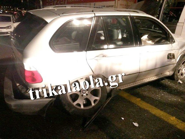 Νέες φωτογραφίες από τη φονική καραμπόλα στο Σχηματάρι -Αμορφες μάζες σιδερικών και πανικός [εικόνες] | iefimerida.gr 5