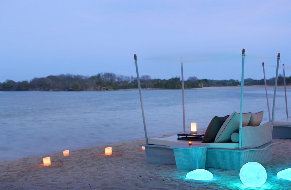 Από τη Ζάμπια μέχρι τη Μύκονο, αυτά τα τραπέζια για δύο έχουν την καλύτερη θέα στον κόσμο [εικόνες] | iefimerida.gr 5