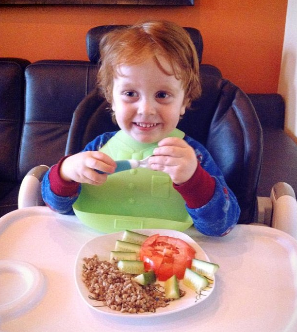 Εριξε από ουρανοξύστη τον 3χρονο γιο του και στη συνέχεια πήδηξε και ο ίδιος στο κενό [εικόνες] | iefimerida.gr 3