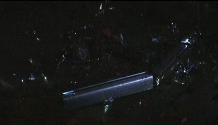 Τραγωδία στις ΗΠΑ: Τουλάχιστον 6 νεκροί και δεκάδες τραυματίες από εκτροχιασμό τρένου [εικόνες & βίντεο] | iefimerida.gr 0