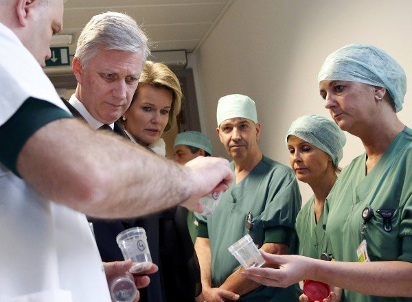 Εβγαλαν βίδες και μεταλλικά θραύσματα από τα θύματα των επιθέσεων στις Βρυξέλλες [εικόνες] | iefimerida.gr 0