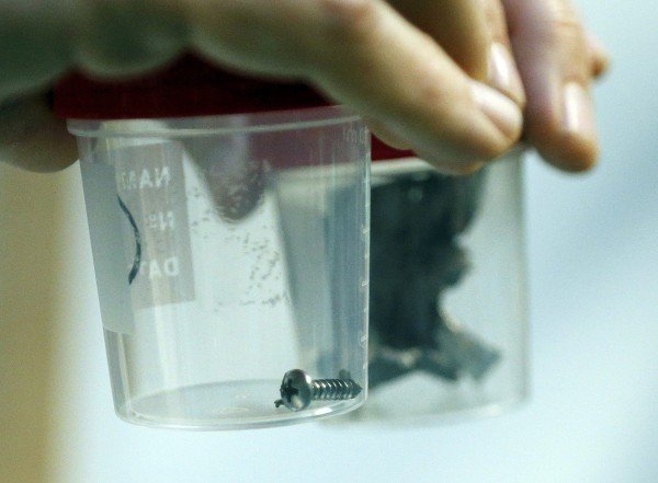 Εβγαλαν βίδες και μεταλλικά θραύσματα από τα θύματα των επιθέσεων στις Βρυξέλλες [εικόνες] | iefimerida.gr 1