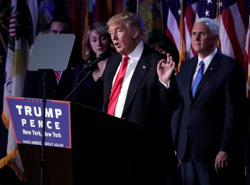 Ολοι οι Τραμπ στη σκηνή, δίπλα στον νέο πρόεδρο -Νυν σύζυγος, πρώην, παιδιά και εγγόνια [εικόνες] | iefimerida.gr 4