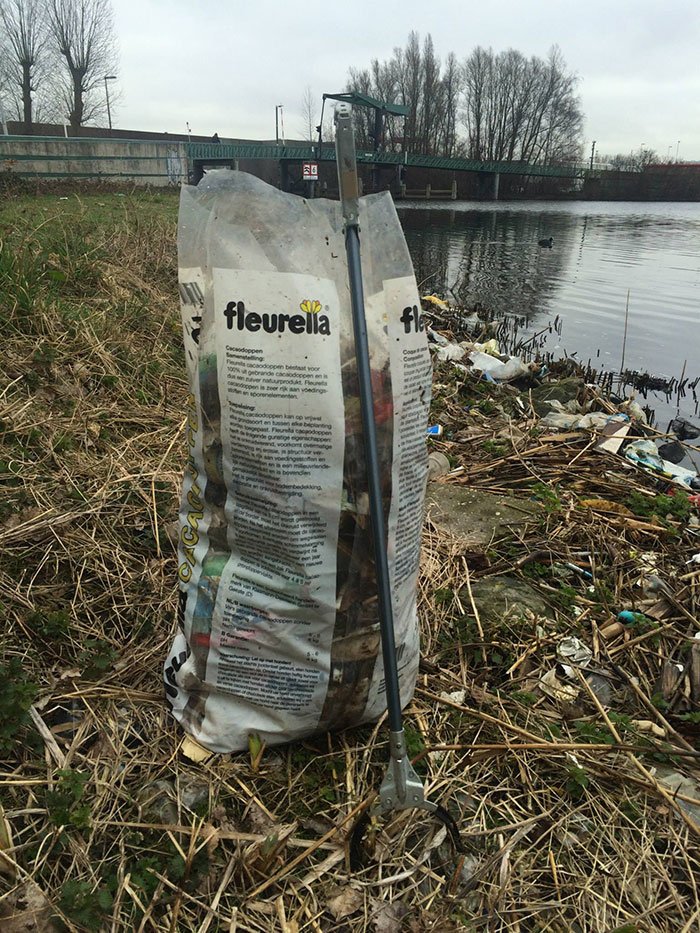 Ενας ευαίσθητος Ολλανδός:  Δεν θα πιστεύετε τι έκανε επειδή αγανάκτησε με τα σκουπίδια [εικόνες] | iefimerida.gr 3