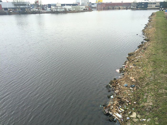 Ενας ευαίσθητος Ολλανδός:  Δεν θα πιστεύετε τι έκανε επειδή αγανάκτησε με τα σκουπίδια [εικόνες] | iefimerida.gr 4