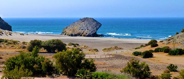 Η Telegraph ανακαλύπτει 29 κρυφές, παραθαλάσσιες γωνιές στην Ευρώπη – 4 από αυτές στην Ελλάδα [εικόνες] | iefimerida.gr 19