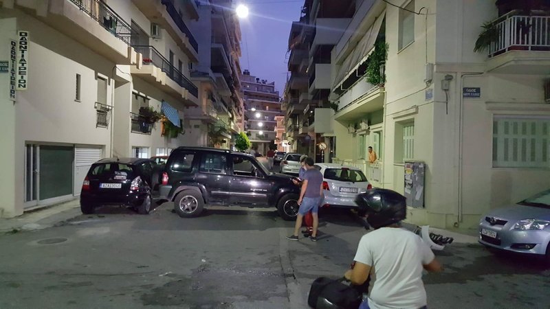 Πάτρα: Τρελή πορεία τζιπ στο κέντρο της πόλης -Επεσε πάνω σε 5 αυτοκίνητα [εικόνες] | iefimerida.gr 5