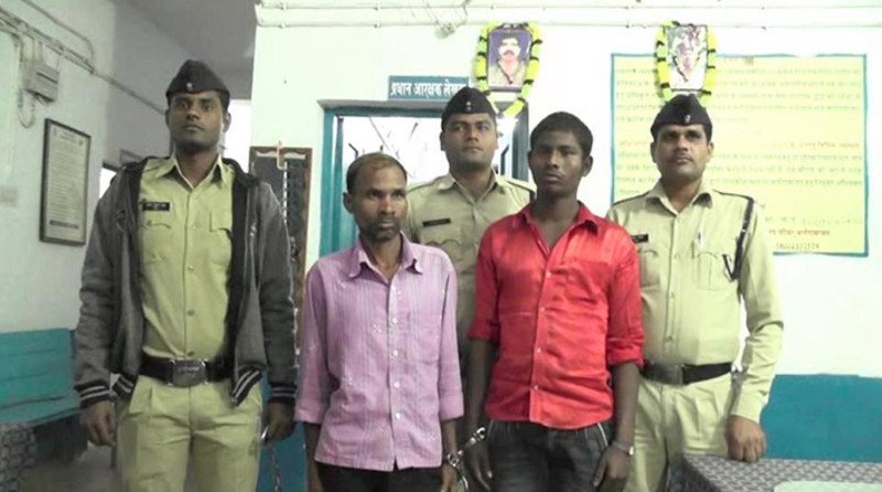 Φρίκη στην Ινδία: Πατέρας έκοψε με τσεκούρι το πέος του γιου του για να διώξει κακά πνεύματα [εικόνες] | iefimerida.gr 2