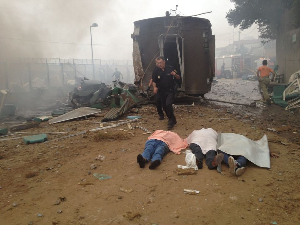 Τραγωδία στην Ισπανία: Δεκάδες νεκροί από εκτροχιασμό τρένου [εικόνες] | iefimerida.gr 4