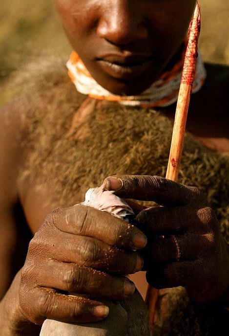 Οι σύγχρονοι άνθρωποι των σπηλαίων: Μία φυλή που ζει με τον ίδιο τρόπο εδώ και 10.000 χρόνια [εικόνες] | iefimerida.gr 1