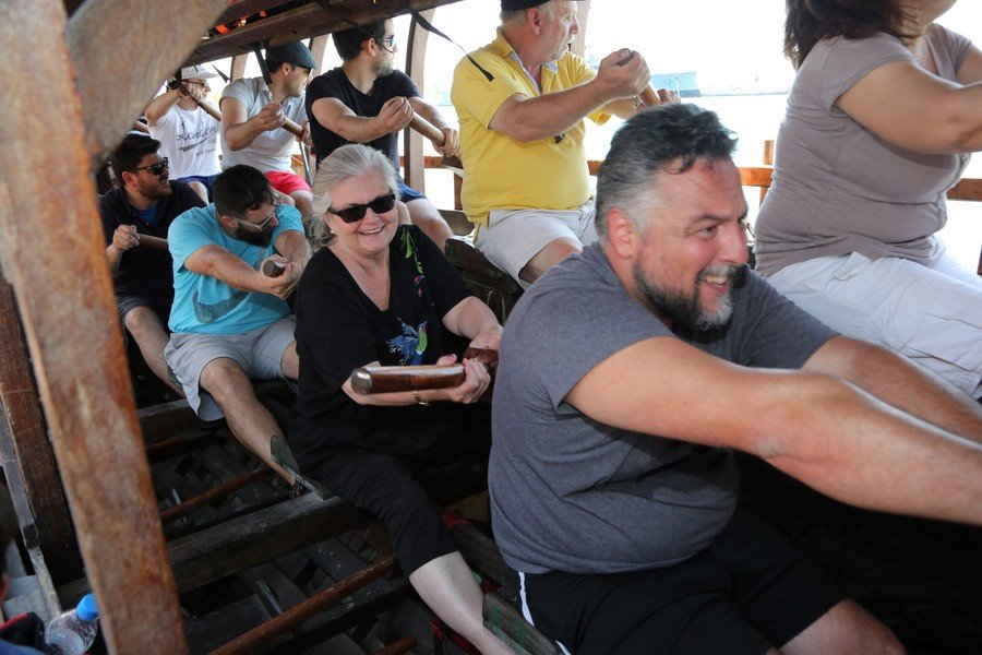 Αθηναίοι τράβηξαν κουπί σε τριήρη -Βόλτα στο παρελθόν, στον φαληρικό όρμο [εικόνες] | iefimerida.gr 3