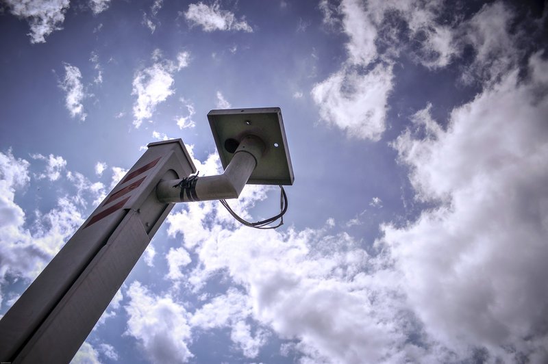 Στα Τρίκαλα έκλεψαν το ραντάρ της Τροχαίας για να μην τους κόβουν κλήσεις [εικόνες] | iefimerida.gr 1