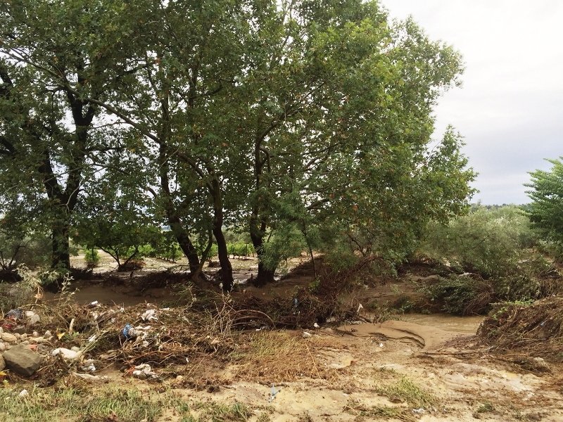 Τραγική εικόνα στα Τρίκαλα μετά από την κακοκαιρία -Κατολισθήσεις και πλημμύρες [εικόνες] | iefimerida.gr 0