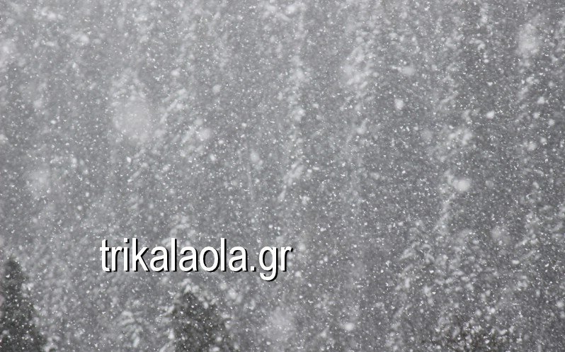 Συνεχίζεται η χιονόπτωση