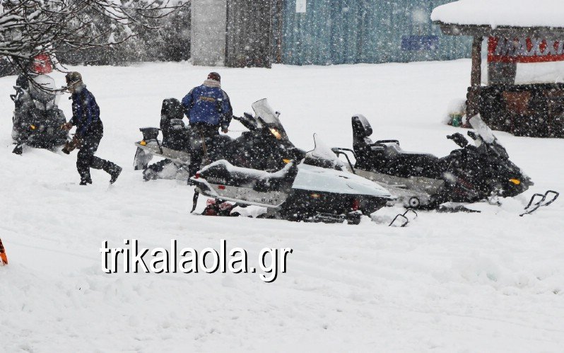 Ηδη ο κόσμος απολαμβάνει το χιόνι