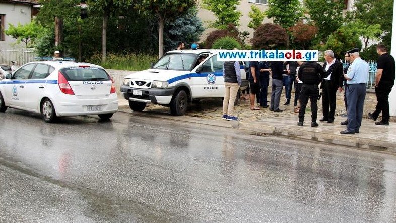 Τρίκαλα: Σύρος πρόσφυγας απειλούσε να αυτοκτονήσει -Τον απέτρεψε η ΕΛ.ΑΣ. [εικόνες & βίντεο] | iefimerida.gr 1