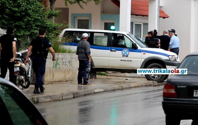 Τρίκαλα: Σύρος πρόσφυγας απειλούσε να αυτοκτονήσει -Τον απέτρεψε η ΕΛ.ΑΣ. [εικόνες & βίντεο] | iefimerida.gr 2