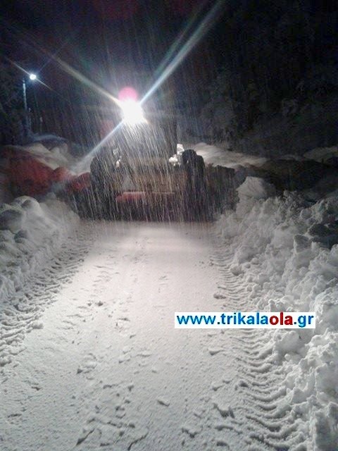 Τρίκαλα: Ξεπέρασε τα 2 μέτρα το χιόνι στα ορεινά -Μάχη να μείνουν ανοιχτοί οι δρόμοι [εικόνες & βίντεο] | iefimerida.gr 0