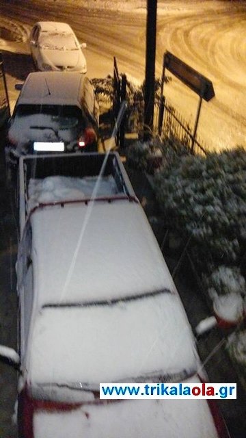 Τρίκαλα: Ξεπέρασε τα 2 μέτρα το χιόνι στα ορεινά -Μάχη να μείνουν ανοιχτοί οι δρόμοι [εικόνες & βίντεο] | iefimerida.gr 2