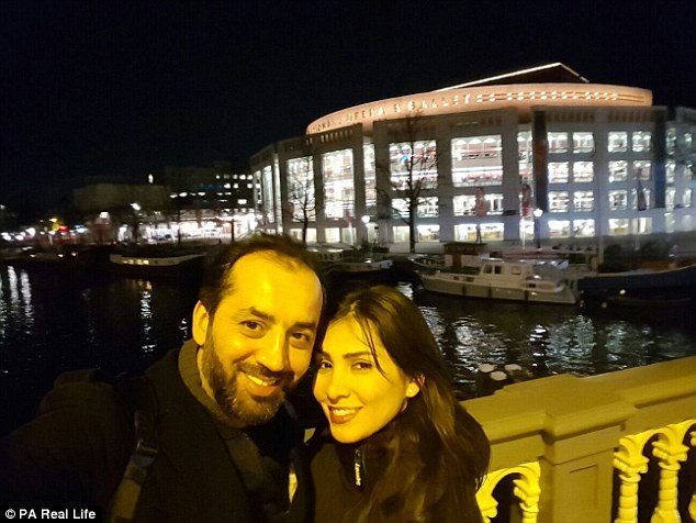 Love story: Γνωρίστηκαν online και ταξιδεύουν μαζί σε όλο τον κόσμο [εικόνες] | iefimerida.gr 7