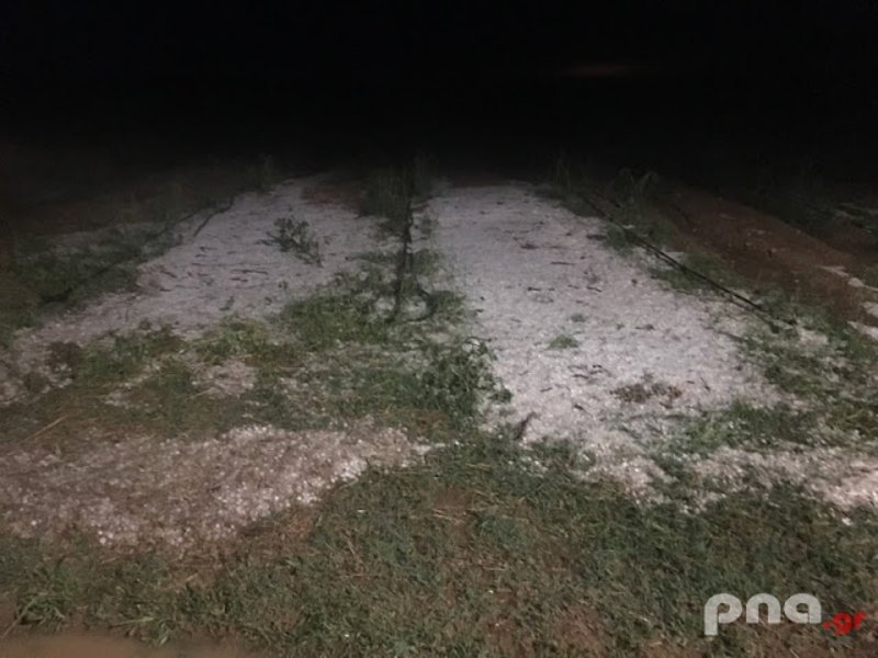 Στα λευκά η Αρκαδία, το «έστρωσε» με χαλάζι -Μεγάλες ζημιές, αυτοκίνητο έπεσε σε γκρεμό [εικόνες & βίντεο] | iefimerida.gr 0