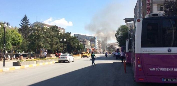 Τουρκία: Εκρηξη στην πόλη Βαν -Πολλοί τραυματίες [εικόνες] | iefimerida.gr 1