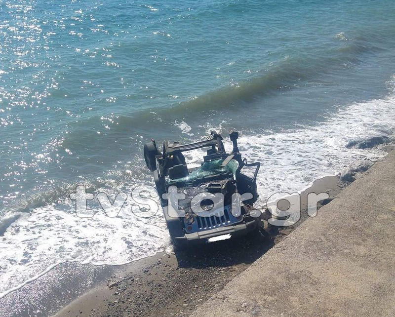 Πώς έγινε το τροχαίο στην Κύμη: Η 26χρονη εκτοξεύτηκε στον αέρα και κατέληξε στη θάλασσα | iefimerida.gr 1