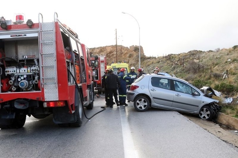 Τροχαίο-σοκ στην Κρήτη: Νεκρό αρραβωνιασμένο ζευγάρι και η μητέρα της κοπέλας [εικόνες] | iefimerida.gr 0