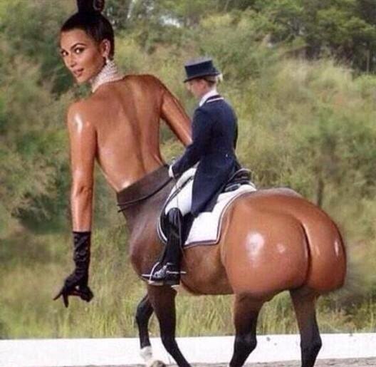 Τρελό τρολάρισμα στα οπίσθια της Κιμ Καρντάσιαν [εικόνες] | iefimerida.gr 11