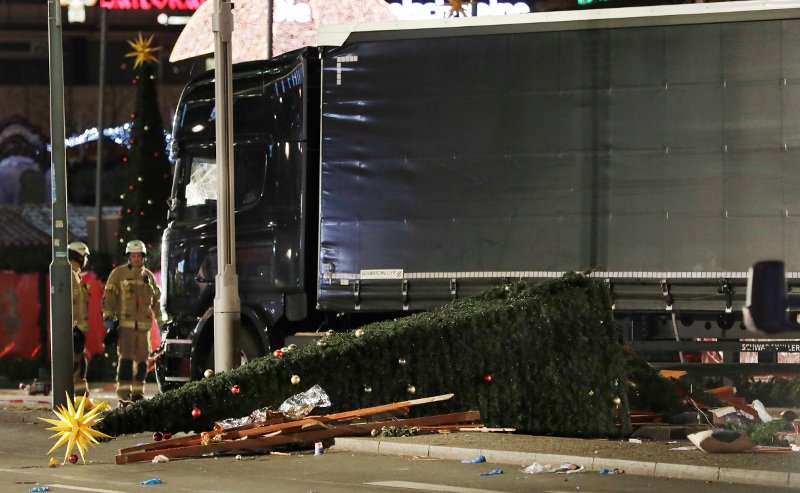 Τρόμος στην Ευρώπη: Μακελειό με 12 νεκρούς στο Βερολίνο | iefimerida.gr 1