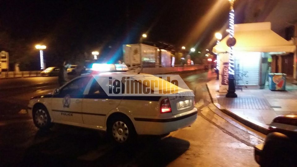 Τρομοκρατικό χτύπημα στα γραφεία του ΣΕΒ στο Σύνταγμα [εικόνες] | iefimerida.gr 12