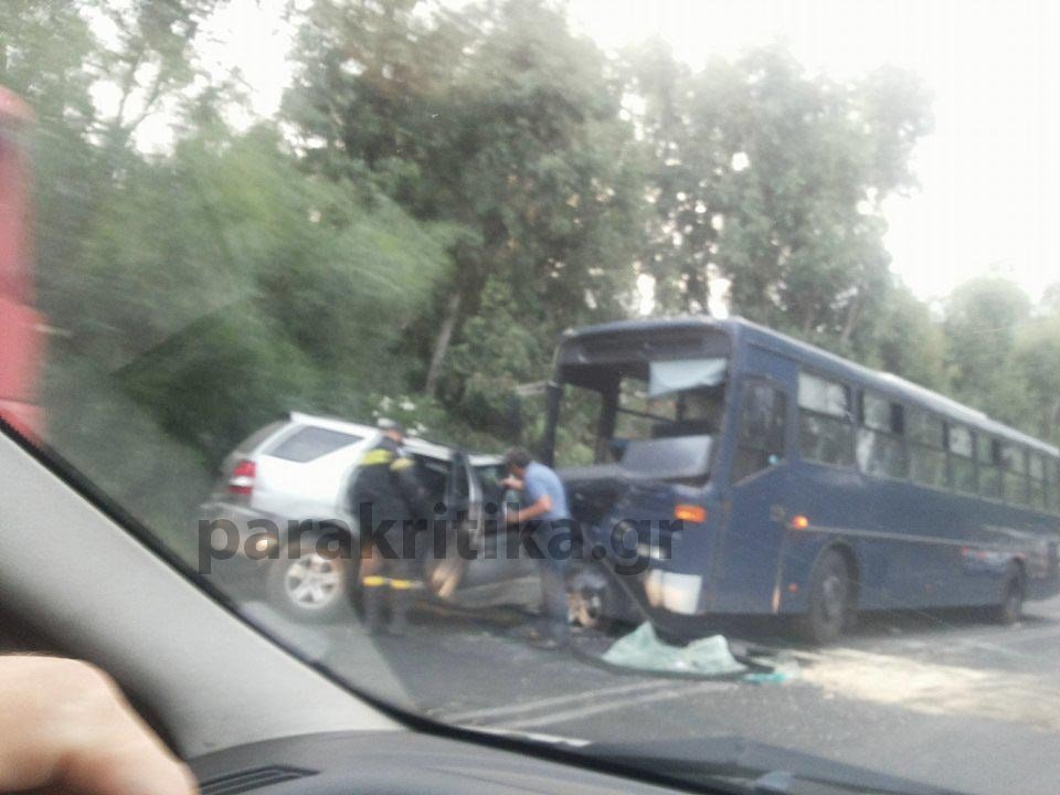 Νέο τροχαίο στην Κρήτη: Σύγκρουση στρατιωτικού λεωφορείου με τζιπ, 5 τραυματίες [εικόνες] | iefimerida.gr 1