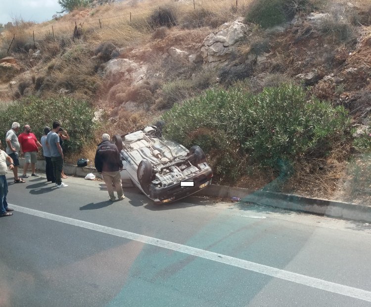 Νέο τροχαίο ατύχημα στην Κρήτη -Αναποδογύρισε αυτοκίνητο [εικόνες&βίντεο] | iefimerida.gr 0