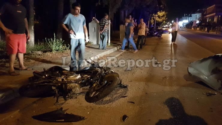 Λαμία: Σοβαρό τροχαίο με μηχανή - Τραυματίστηκε 20χρονος [εικόνες] | iefimerida.gr 2