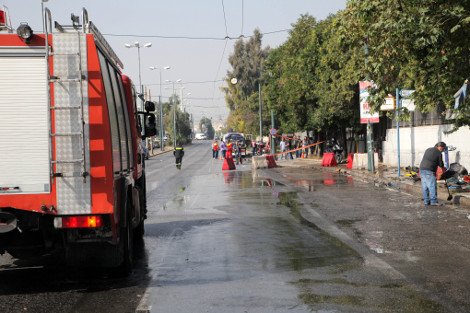 Η τρελή πορεία του Smart που έσπειρε τον θάνατο στην Π. Ράλλη -Εικόνες χάους μετά το δυστύχημα [εικόνες] | iefimerida.gr 13