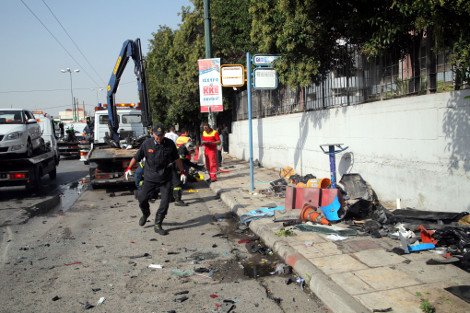 Η τρελή πορεία του Smart που έσπειρε τον θάνατο στην Π. Ράλλη -Εικόνες χάους μετά το δυστύχημα [εικόνες] | iefimerida.gr 3