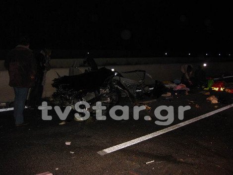 Εικόνες καταστροφής από το τροχαίο δυστύχημα στην Αθηνών-Λαμίας -Νεκρός ένας 35χρονος οδηγός | iefimerida.gr 0