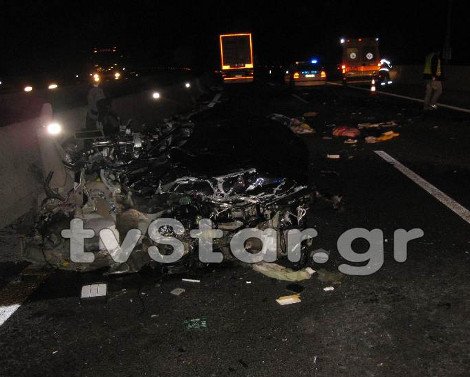 Εικόνες καταστροφής από το τροχαίο δυστύχημα στην Αθηνών-Λαμίας -Νεκρός ένας 35χρονος οδηγός | iefimerida.gr 6