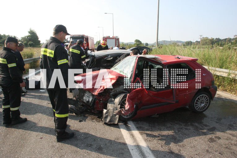 Πύργος: Καραμπόλα 3 αυτοκινήτων στην εθνική οδό -Σοβαρά η μια οδηγός [εικόνες] | iefimerida.gr 0