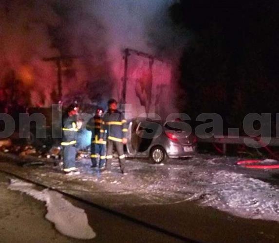 Λεπτοκαρυά: ΙΧ συγκρούστηκε με νταλίκα -Απανθρακώθηκε ο οδηγός [εικόνες & βίντεο] | iefimerida.gr 1