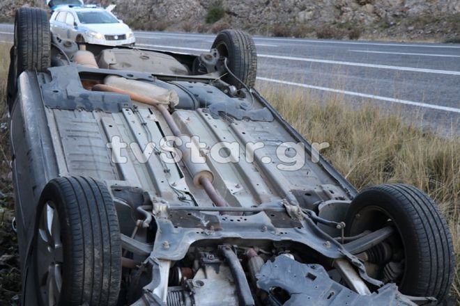 Φθιώτιδα: Αυτοκίνητο τούμπαρε λόγω παγετού στον Μπράλο [εικόνες] | iefimerida.gr 0
