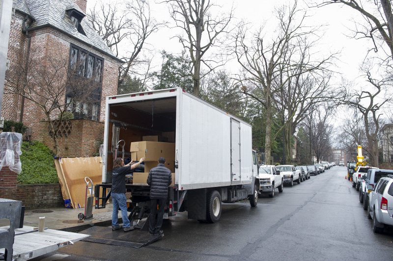 Μέσα σε πέντε ώρες θα απολυμάνουν τον Λευκό Οίκο για να μπει ο Τραμπ [εικόνες] | iefimerida.gr 1