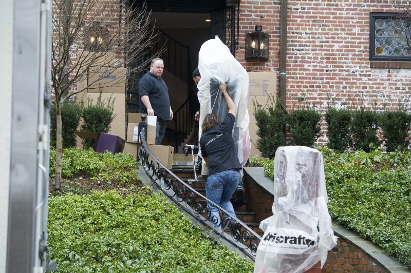 Μέσα σε πέντε ώρες θα απολυμάνουν τον Λευκό Οίκο για να μπει ο Τραμπ [εικόνες] | iefimerida.gr 4