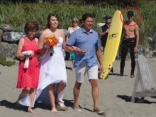 Πάλι «ημίγυμνος» ο Τριντό: Οι άψογοι κοιλιακοί του σε t-shirt διαφήμιση του Καναδά [εικόνες]  | iefimerida.gr 3