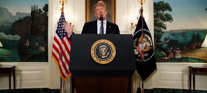 «Τι θα κάνετε με την οπλοκατοχή στις ΗΠΑ;» ρώτησαν τον Τραμπ -Κι εκείνος έφυγε αμίλητος [βίντεο] | iefimerida.gr 0