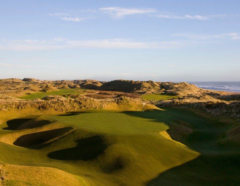 O Ντόναλντ Τραμπ πήγε να παίξει γκολφ στη Σκωτία και τον γιουχάισαν [εικόνες] | iefimerida.gr 4
