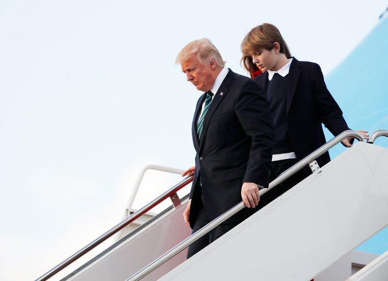 Πεθερόπληκτος και ο Τραμπ -Το Σαββατοκύριακο έκανε διακοπές μαζί με τους γονείς της Μελάνια [εικόνες] | iefimerida.gr 5